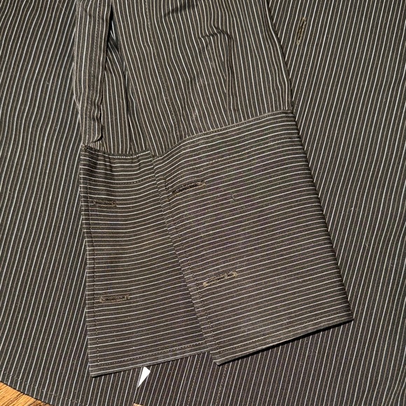 BOSS Hugo Boss Men's Brown Long Sleeve Pinstripe Button-Down Shirt - Picture 3 of 3